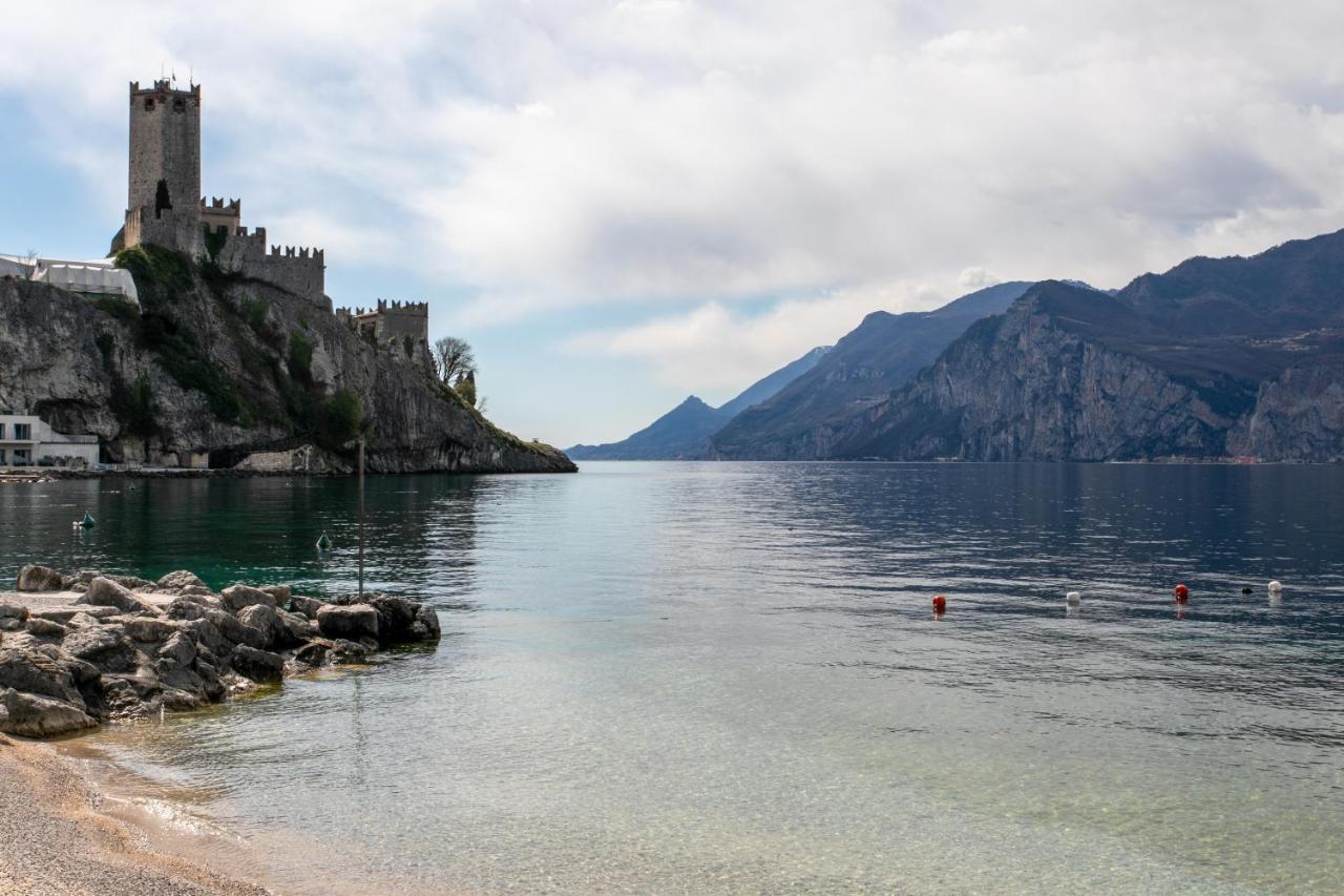 Harbor View - Malcesine Apartment ภายนอก รูปภาพ