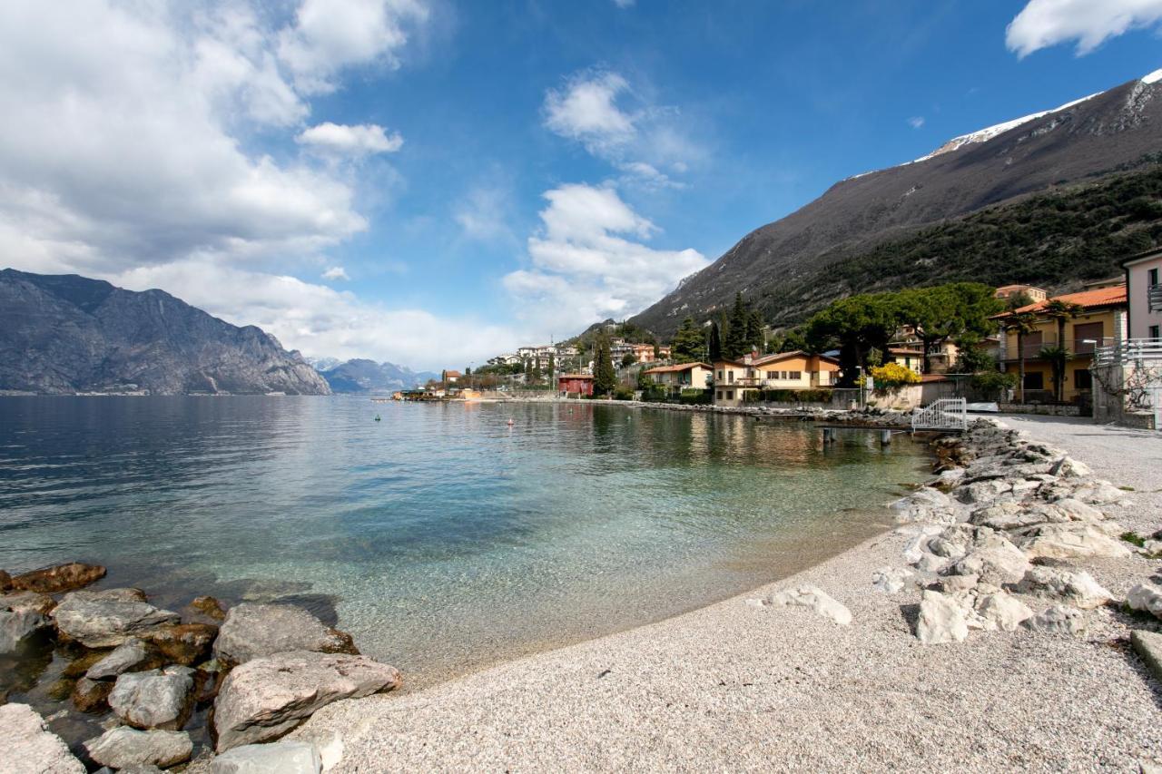 Harbor View - Malcesine Apartment ภายนอก รูปภาพ